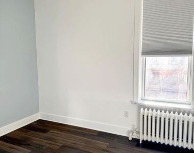45-12 30th Avenue - Photo Thumbnail 4