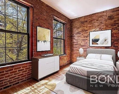 9 St Marks Place - Photo Thumbnail 6