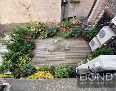 9 St Marks Place - Photo Thumbnail 16