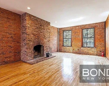 9 St Marks Place - Photo Thumbnail 12