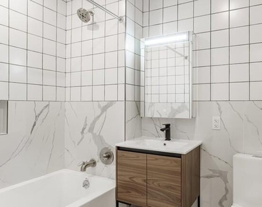 251 Front Street - Photo Thumbnail 5