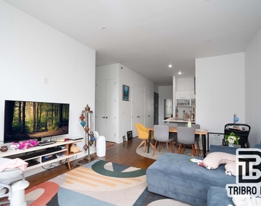 230 E 124th Street - Photo Thumbnail 2