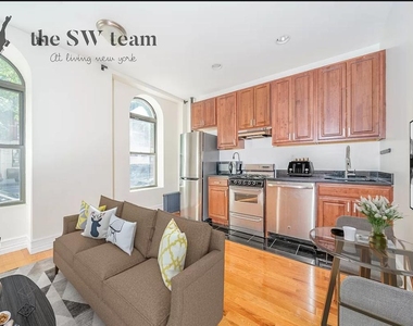 65 W 106th Street - Photo Thumbnail 0
