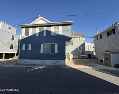 30 E Bay Way - Photo Thumbnail 2