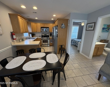 30 E Bay Way - Photo Thumbnail 5