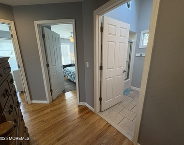 30 E Bay Way - Photo Thumbnail 13