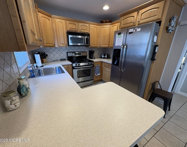 30 E Bay Way - Photo Thumbnail 6