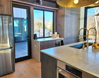 599 Peconic Bay Boulevard - Photo Thumbnail 18