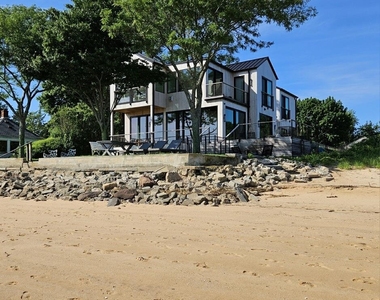 599 Peconic Bay Boulevard - Photo Thumbnail 6