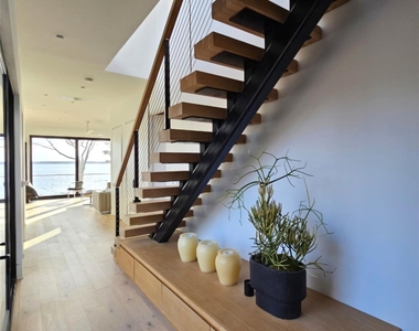 599 Peconic Bay Boulevard - Photo Thumbnail 23