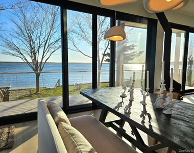 599 Peconic Bay Boulevard - Photo Thumbnail 15