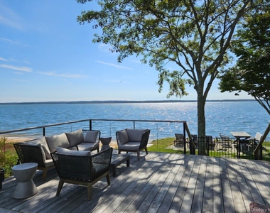 599 Peconic Bay Boulevard - Photo Thumbnail 2