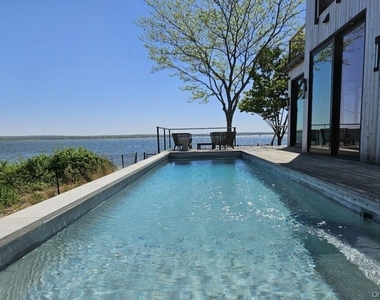 599 Peconic Bay Boulevard - Photo Thumbnail 1