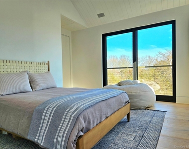 599 Peconic Bay Boulevard - Photo Thumbnail 34