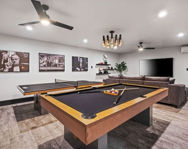 1083 E Circulo San Sorrento Road - Photo Thumbnail 6