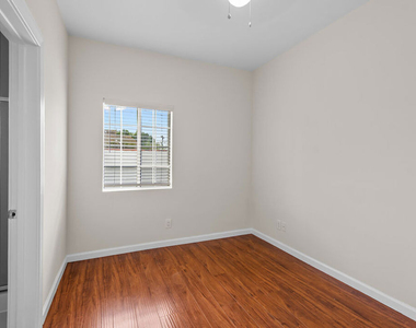 4090 Leeward Avenue - Photo Thumbnail 21