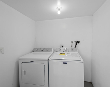 4090 Leeward Avenue - Photo Thumbnail 36