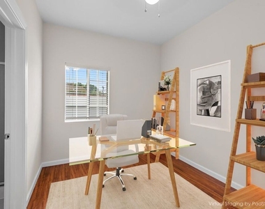 4090 Leeward Avenue - Photo Thumbnail 8
