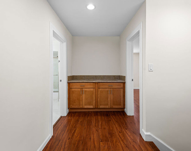 4090 Leeward Avenue - Photo Thumbnail 24