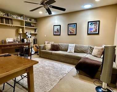 295 Cordoba Way - Photo Thumbnail 11