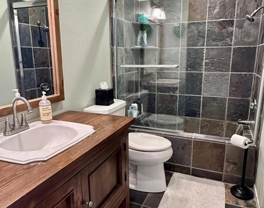 295 Cordoba Way - Photo Thumbnail 17
