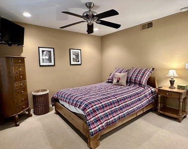 295 Cordoba Way - Photo Thumbnail 16