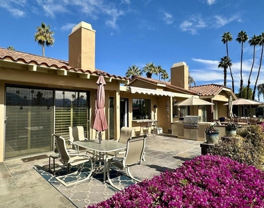 295 Cordoba Way - Photo Thumbnail 3