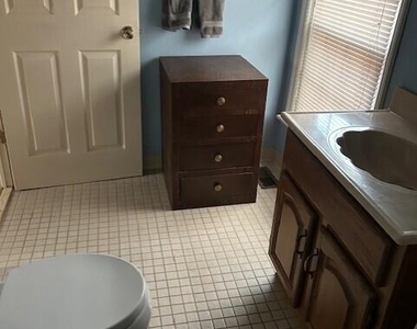 154 Washington Street - Photo Thumbnail 7