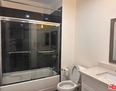 3223 W 6th Street - Photo Thumbnail 8