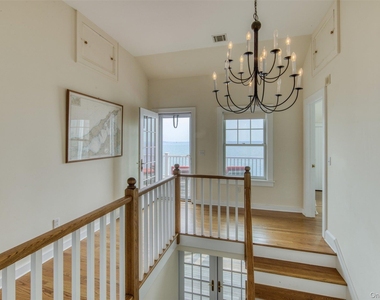 1390 Willow Terrace Lane - Photo Thumbnail 7