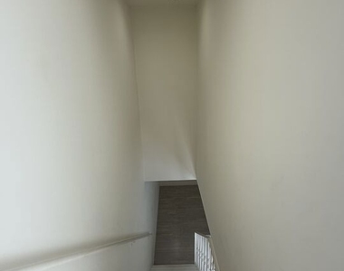 7917 Willoughby Avenue - Photo Thumbnail 11