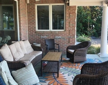 309 Lincoln Avenue - Photo Thumbnail 11