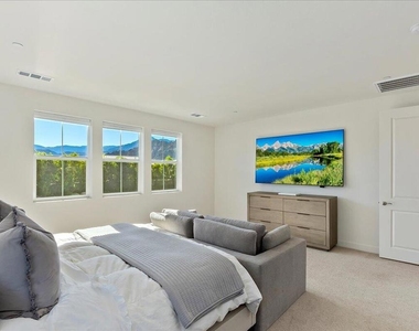 80435 Palatine Crt Court - Photo Thumbnail 14
