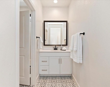 80435 Palatine Crt Court - Photo Thumbnail 20
