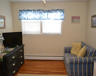 310 Maryland Avenue - Photo Thumbnail 15