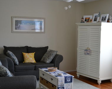 310 Maryland Avenue - Photo Thumbnail 4