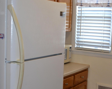 310 Maryland Avenue - Photo Thumbnail 10