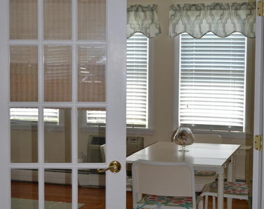 310 Maryland Avenue - Photo Thumbnail 6
