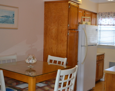 310 Maryland Avenue - Photo Thumbnail 7