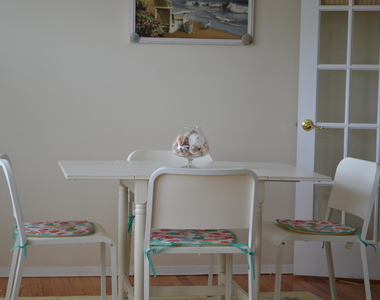 310 Maryland Avenue - Photo Thumbnail 5