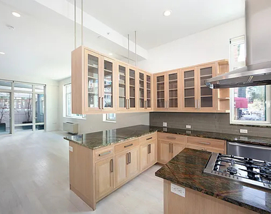 55 Thompson Street - Photo Thumbnail 1