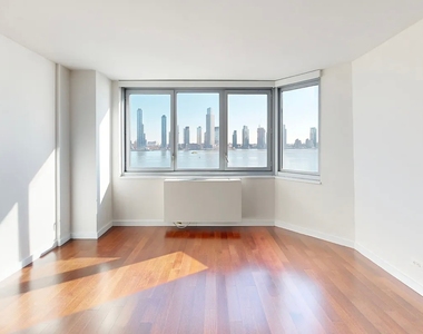East 34th Street - Photo Thumbnail 1