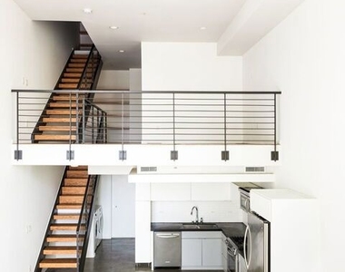 333 S Wilton Place - Photo Thumbnail 5
