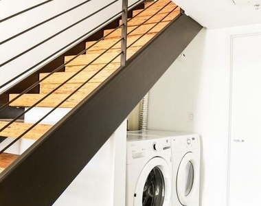 333 S Wilton Place - Photo Thumbnail 10