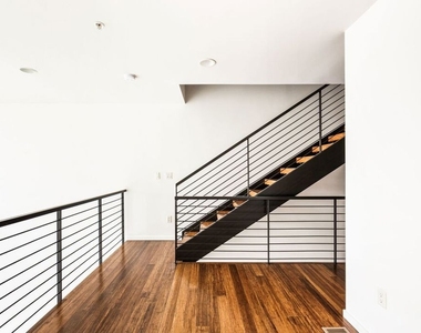 333 S Wilton Place - Photo Thumbnail 12