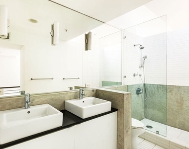 333 S Wilton Place - Photo Thumbnail 16