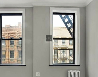 East 25th Street - Photo Thumbnail 20