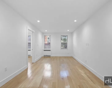 East 63rd Street - Photo Thumbnail 1