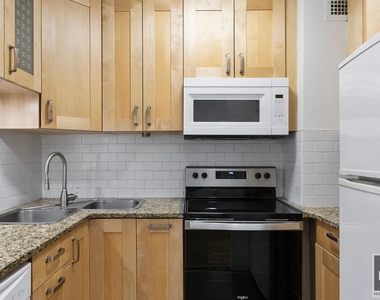 East 37th Street - Photo Thumbnail 4