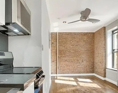 2100 Second Avenue - Photo Thumbnail 5